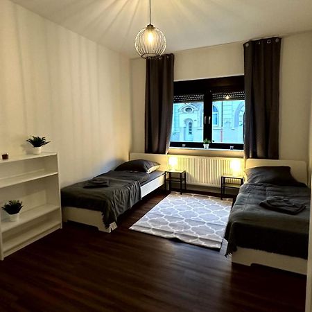 Cozy Apartment With Garden In Гелзенкирхен Екстериор снимка
