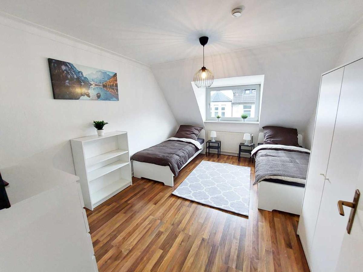 Cozy Apartment With Garden In Гелзенкирхен Екстериор снимка