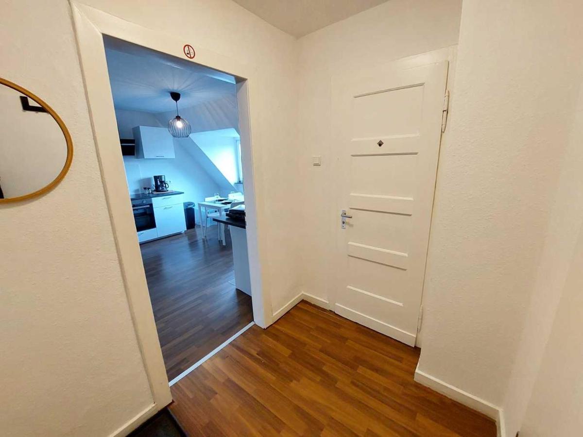 Cozy Apartment With Garden In Гелзенкирхен Екстериор снимка