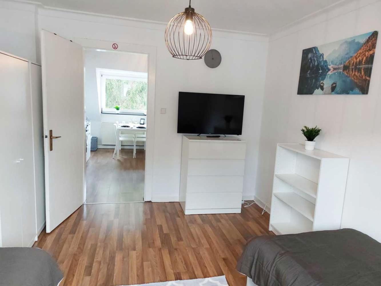 Cozy Apartment With Garden In Гелзенкирхен Екстериор снимка