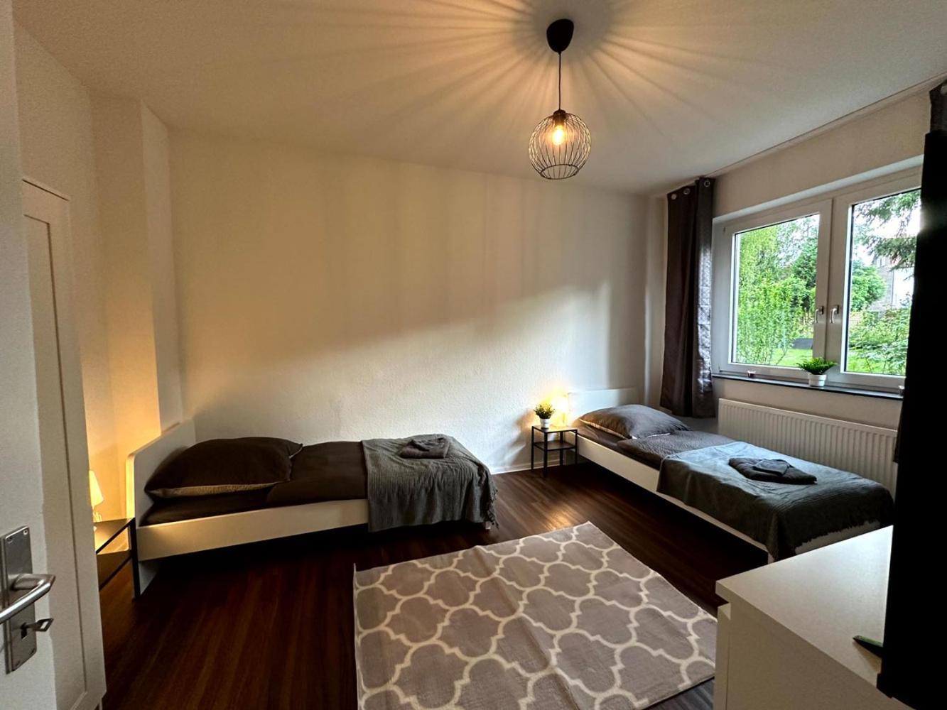 Cozy Apartment With Garden In Гелзенкирхен Екстериор снимка