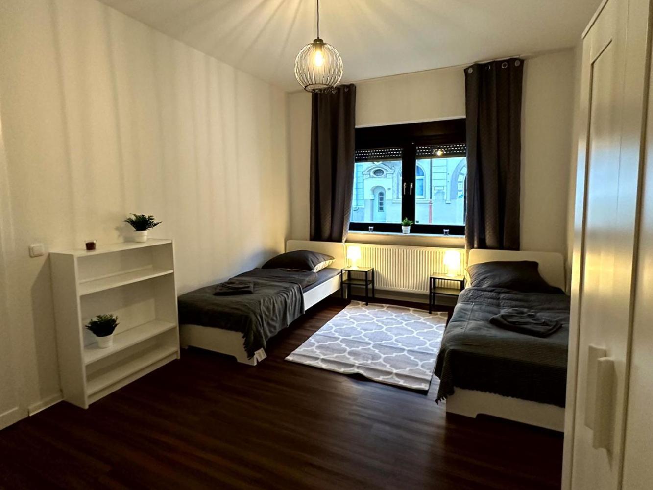Cozy Apartment With Garden In Гелзенкирхен Екстериор снимка